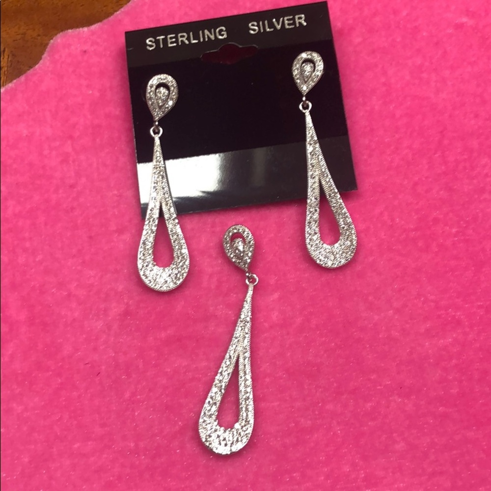 Set of 925 SS earrings and charm